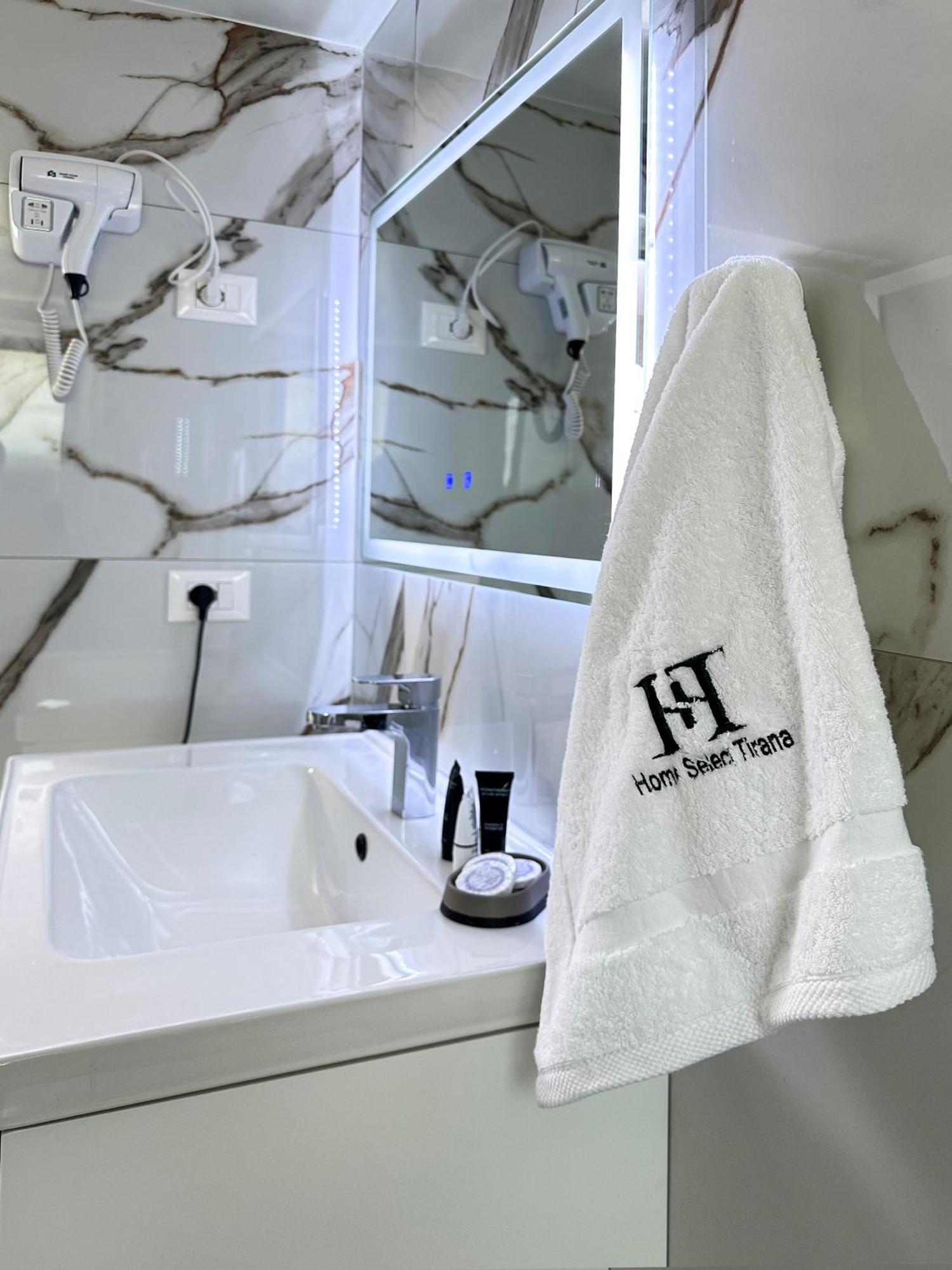 Home Select Tirana 2 Номер фото
